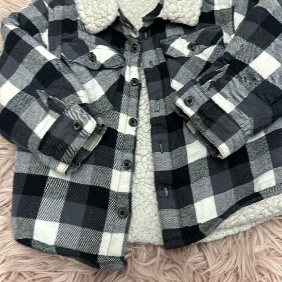 Boys Plaid Button Up - Picture 2 of 5